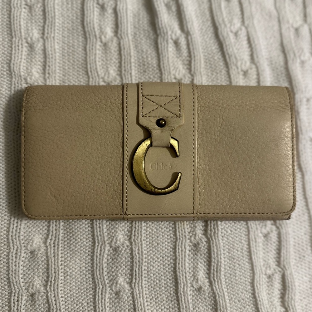 Chloé Beige Leather Long Wallet with Gold C - Picture 2 of 12